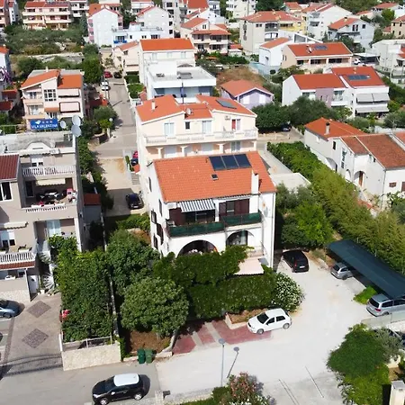 Apartmán Glicinija *